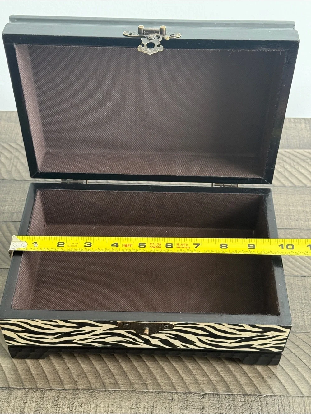 Black and White Zebra Pattern Jewelry Box | Keepsakes Treasures Mementos Box